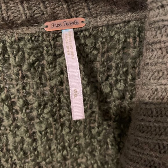 NEW Free People Wool Blend Ivory Crochet Asymmetrical Zip Sweatshirt Oversized - Picture 6 of 8